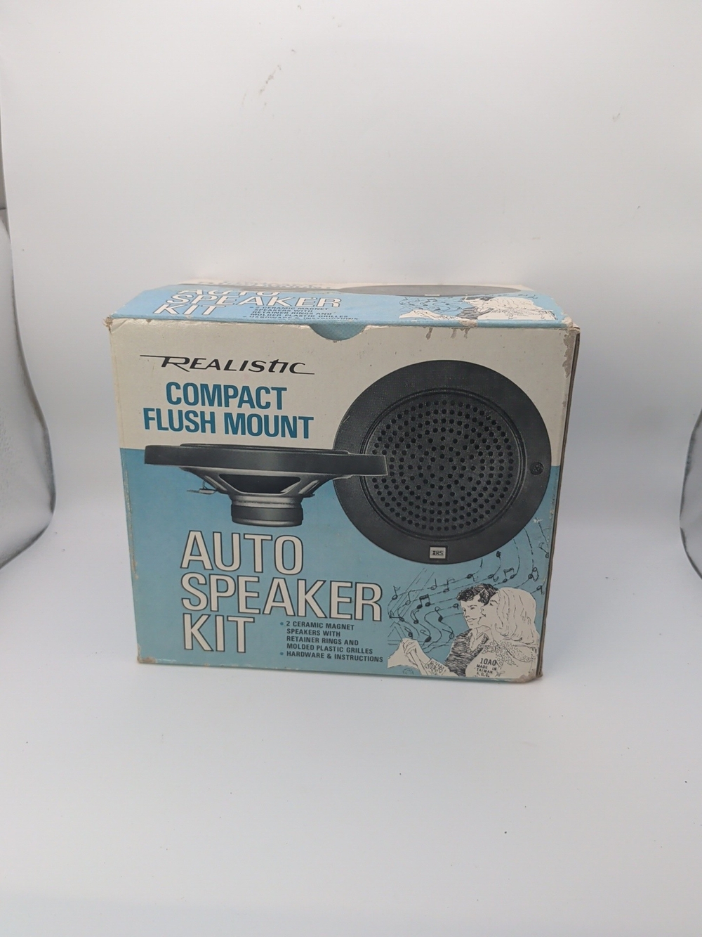 VINTAGE Realistic Compact Flush Mount Auto Speaker Kit (I)